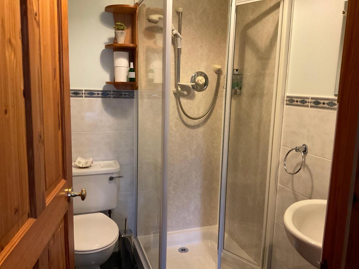 Bed and Breakfast Taigh Pa Уиг Экстерьер фото